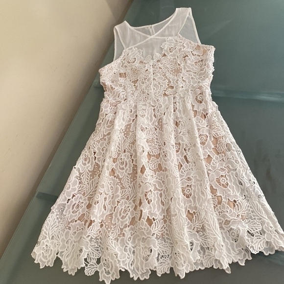 Francesca Cream Colored Lace White Dress Size M - Picture 3 of 8